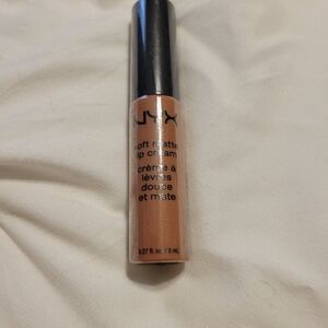 NYX Soft Matte Lip Cream - Peachy Nude